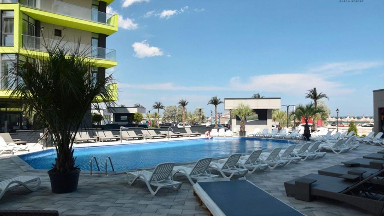 Michael By The Sea - Alezzi Beach Resort Navodari Bagian luar foto