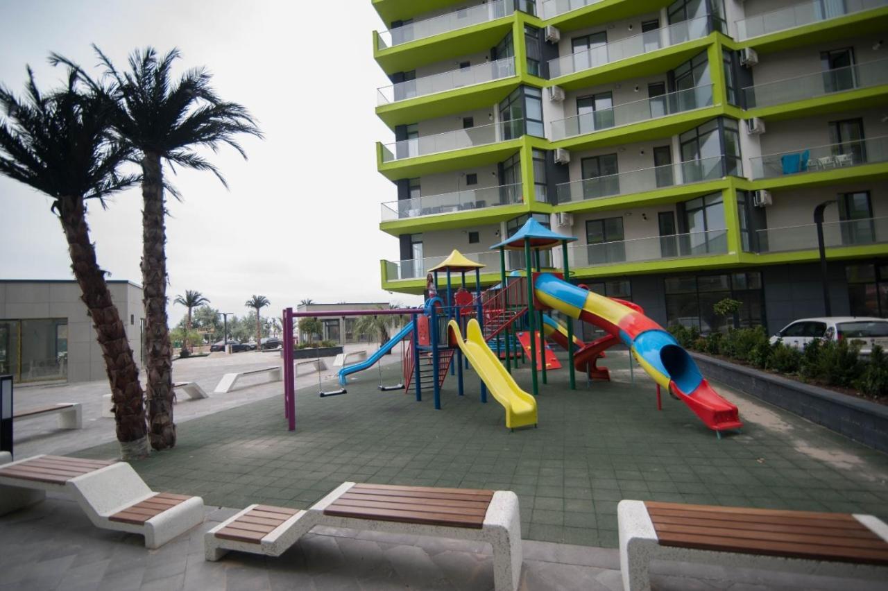 Michael By The Sea - Alezzi Beach Resort Navodari Bagian luar foto